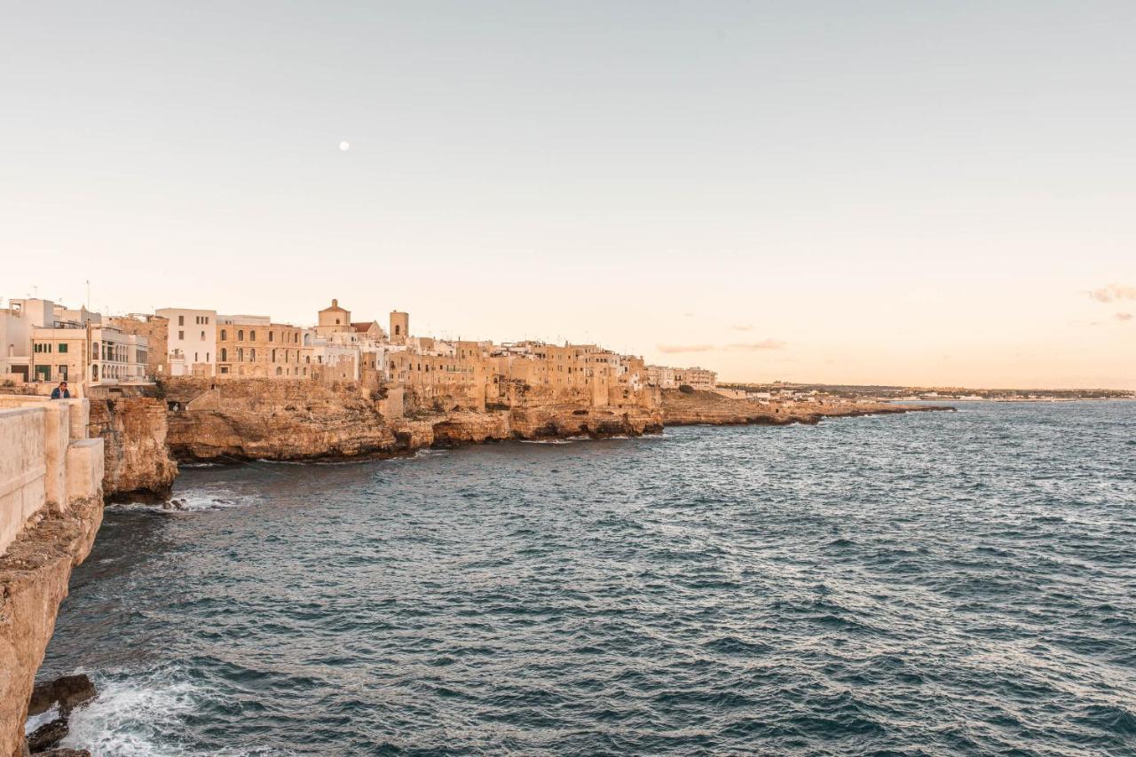 Palazzo Novecento Bed and Breakfast Polignano a Mare Exteriör bild
