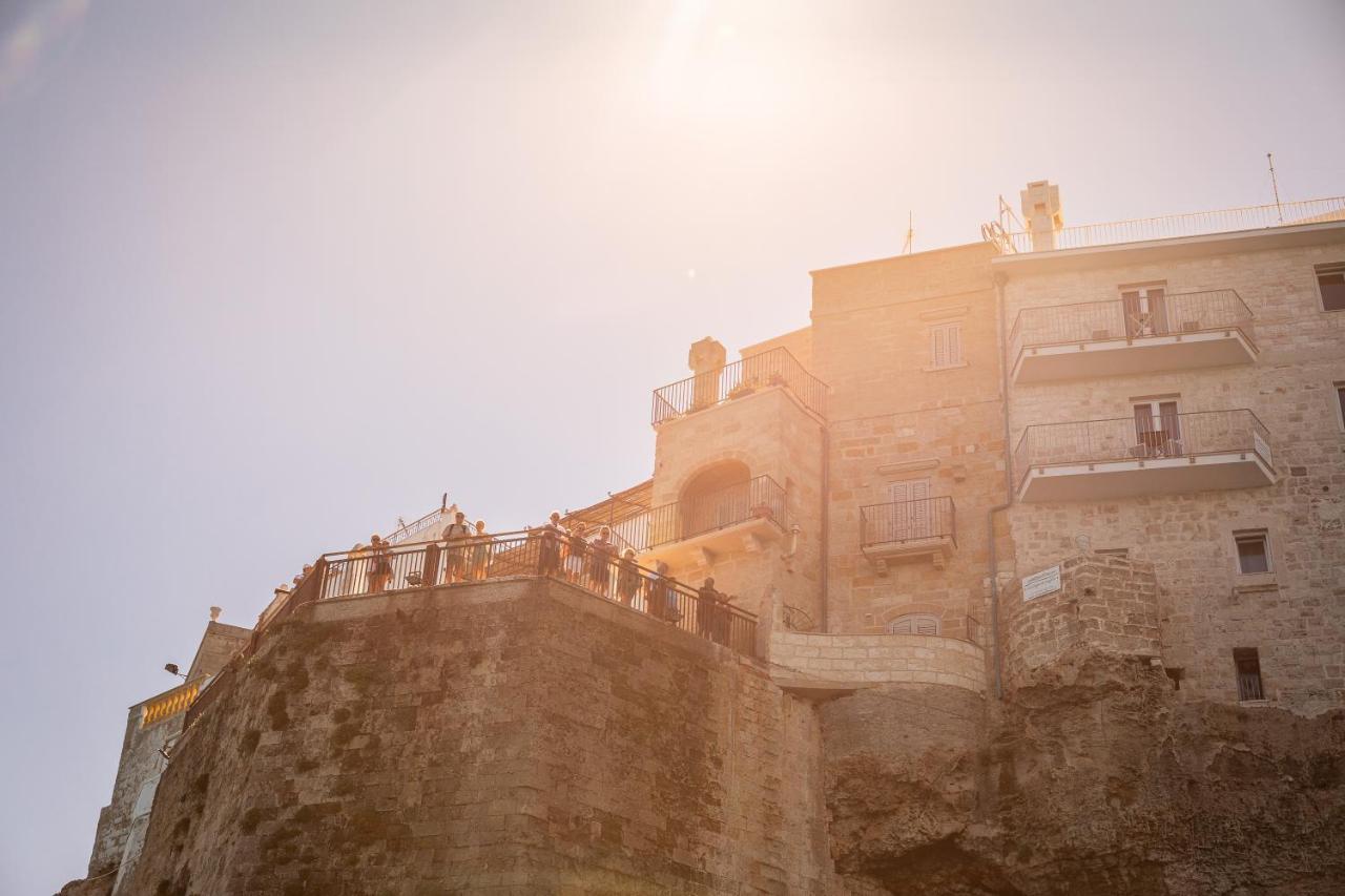 Palazzo Novecento Bed and Breakfast Polignano a Mare Exteriör bild